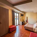 A Due Passi Dal Mare Bed & Breakfast