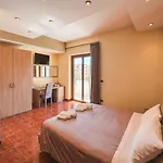 A Due Passi Dal Mare Bed & Breakfast Caulonia Marina