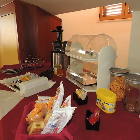 A Due Passi Dal Mare Frühstückspension 3*