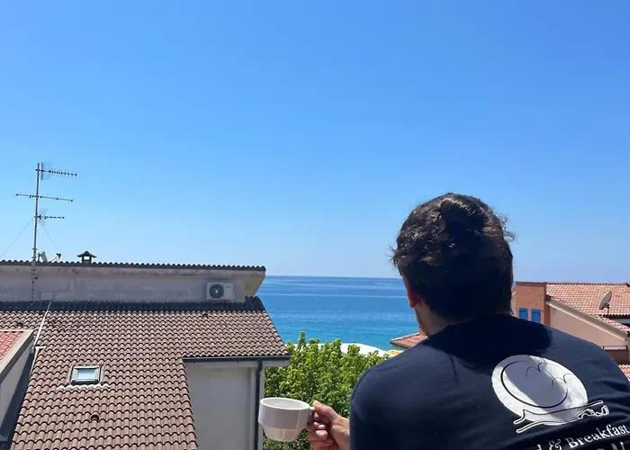 Bed and breakfast A Due Passi Dal Mare