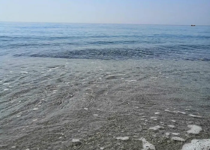 Bed and breakfast A Due Passi Dal Mare